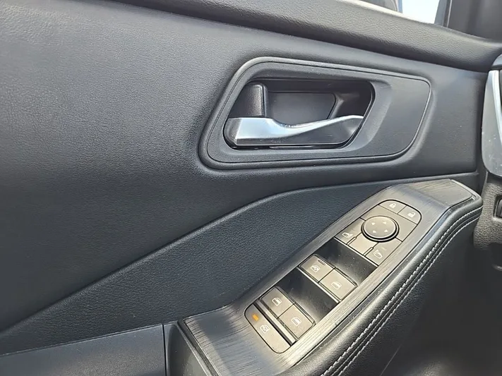 2024 Nissan Rogue - view 17