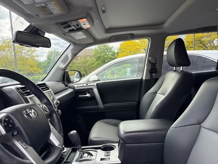 2023 Toyota 4Runner - view 15