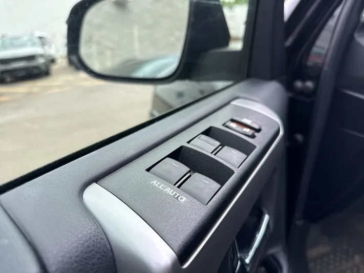 2023 Toyota 4Runner - view 18