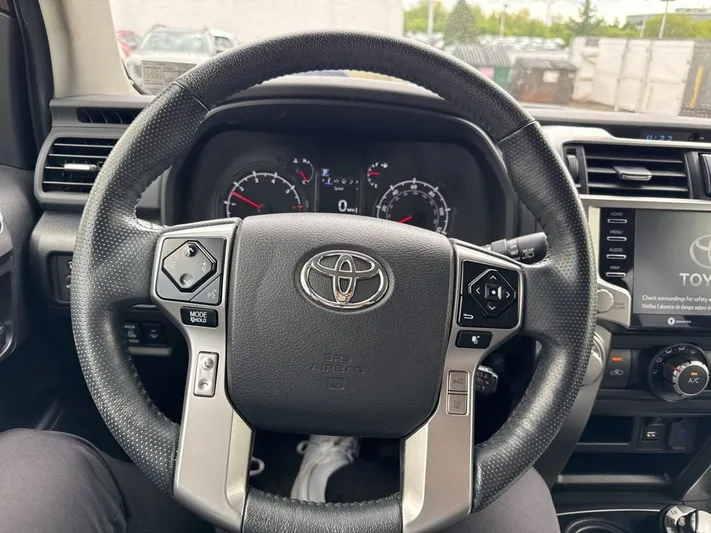 2023 Toyota 4Runner - view 20