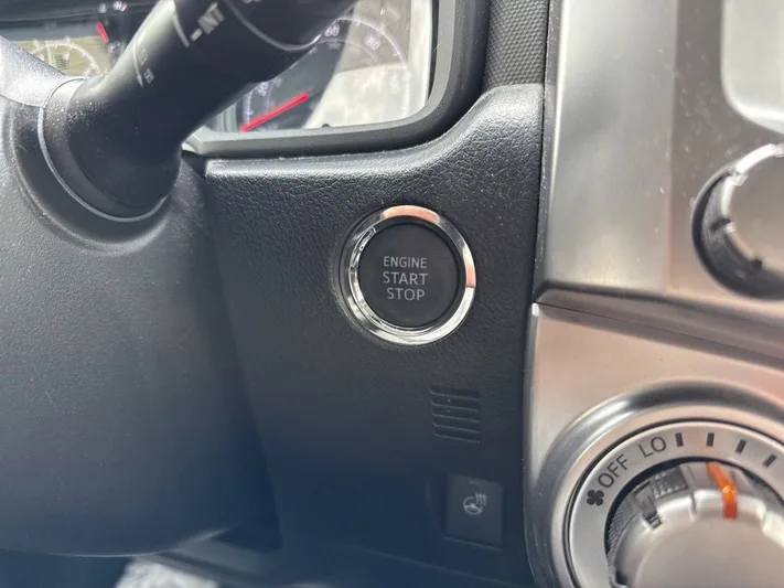 2023 Toyota 4Runner - view 26