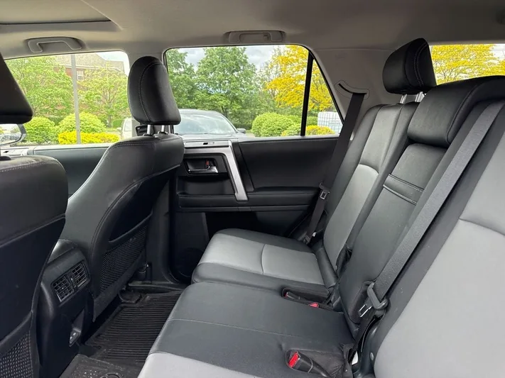 2023 Toyota 4Runner - view 30