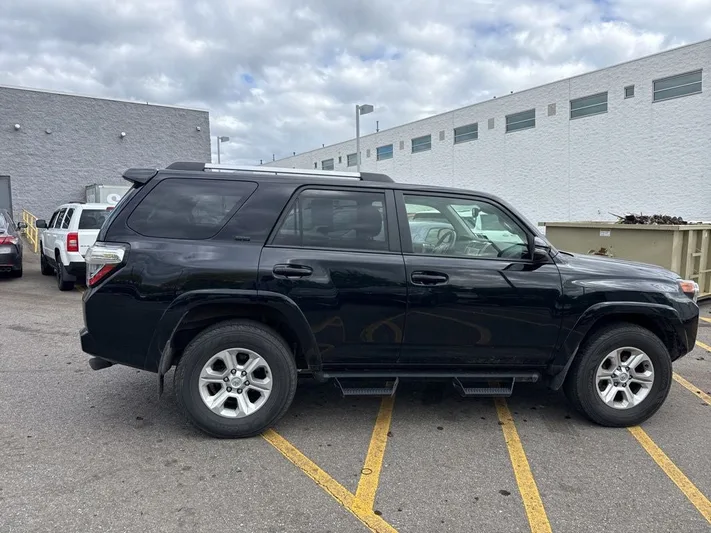 2023 Toyota 4Runner - view 35