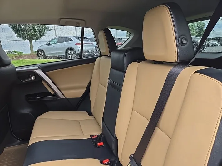 2018 Toyota RAV4 - view 35