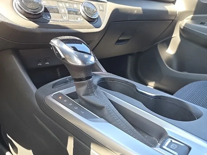 2024 Buick Envista - view 20