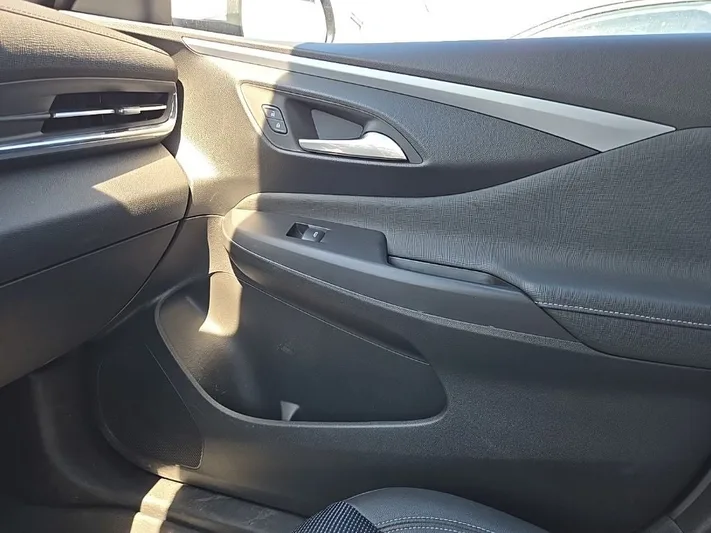 2024 Buick Envista - view 21