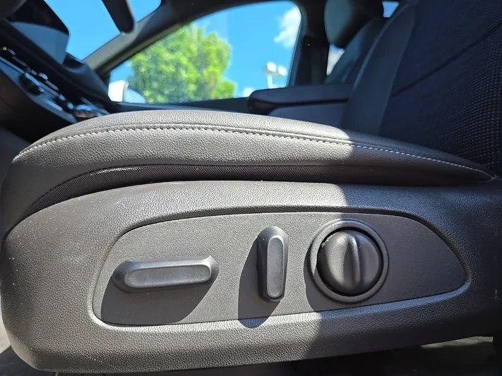 2024 Buick Envista - view 29