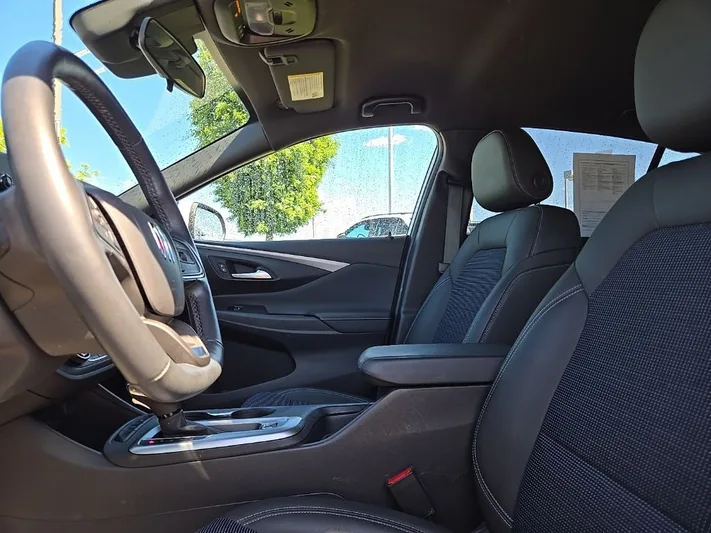 2024 Buick Envista - view 30