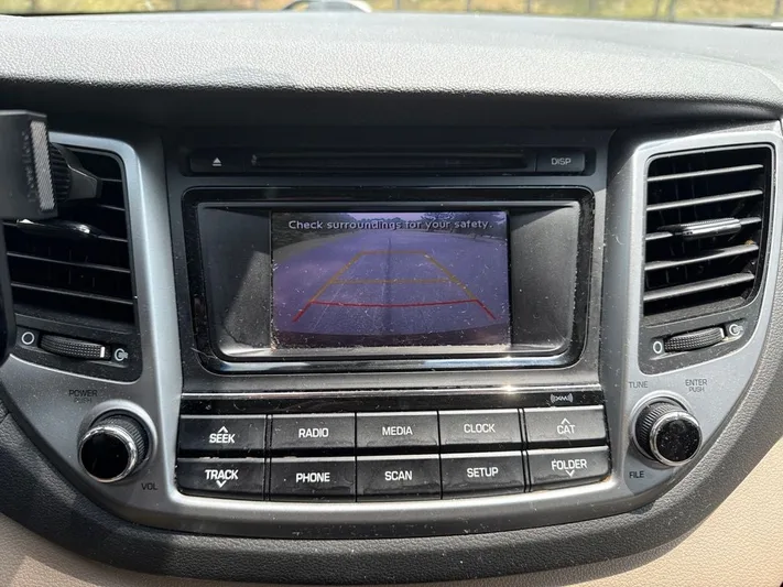 2016 Hyundai Tucson - view 7