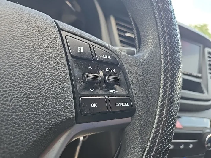 2017 Hyundai Tucson - view 17