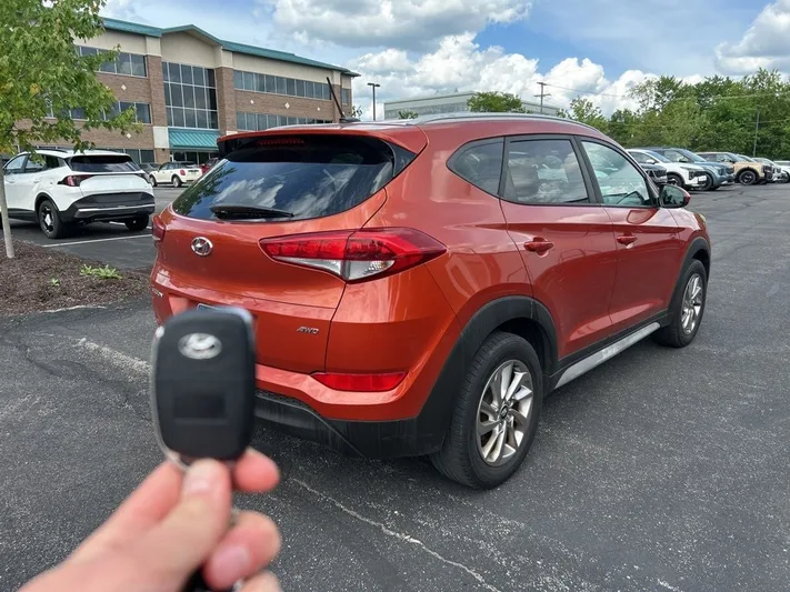2017 Hyundai Tucson - view 7
