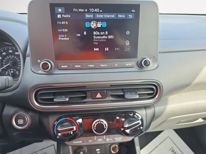 2023 Hyundai Kona - view 21