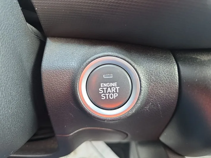 2023 Hyundai Kona - view 27