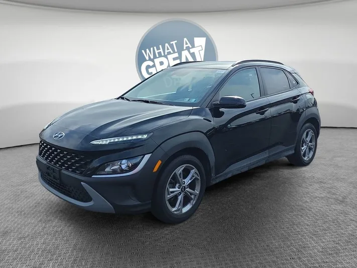 2023 Hyundai Kona - view 8
