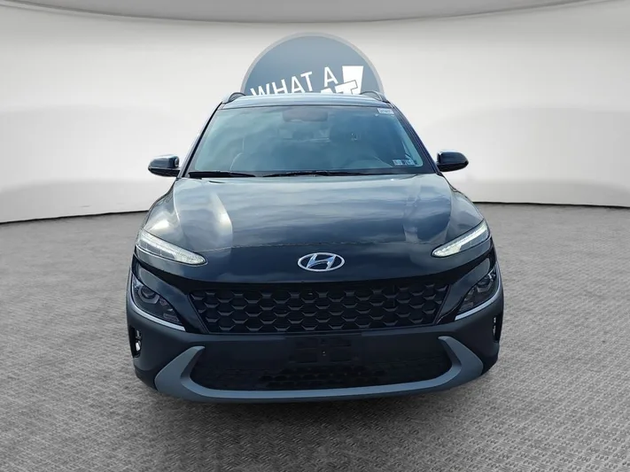2023 Hyundai Kona - view 9
