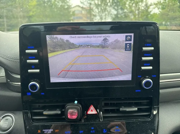 2022 Hyundai Ioniq - view 7