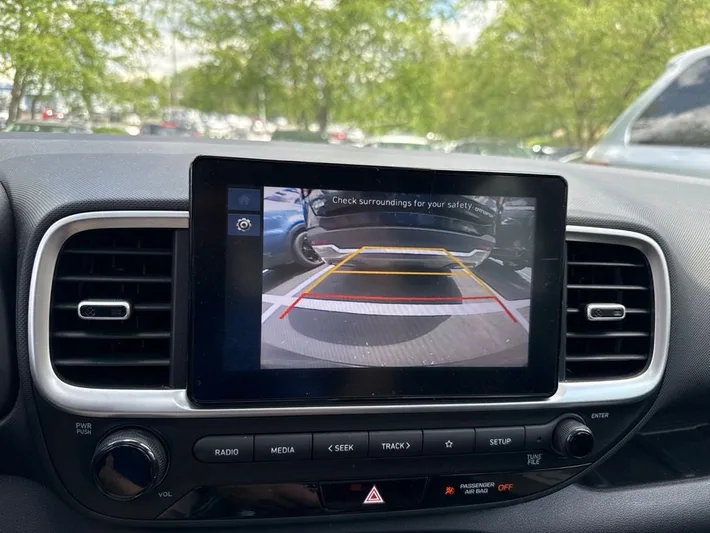 2023 Hyundai Venue - view 24