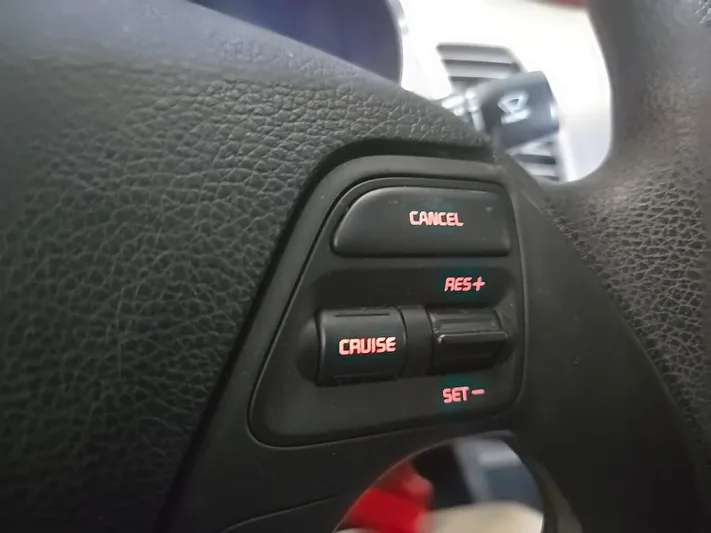 2016 Kia Forte - view 14