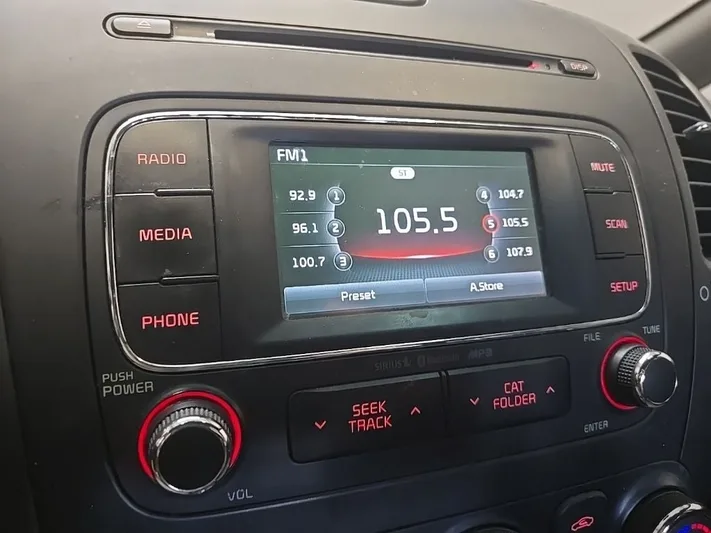 2016 Kia Forte - view 20