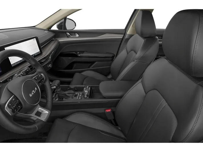 2025 Kia K5 - view 31