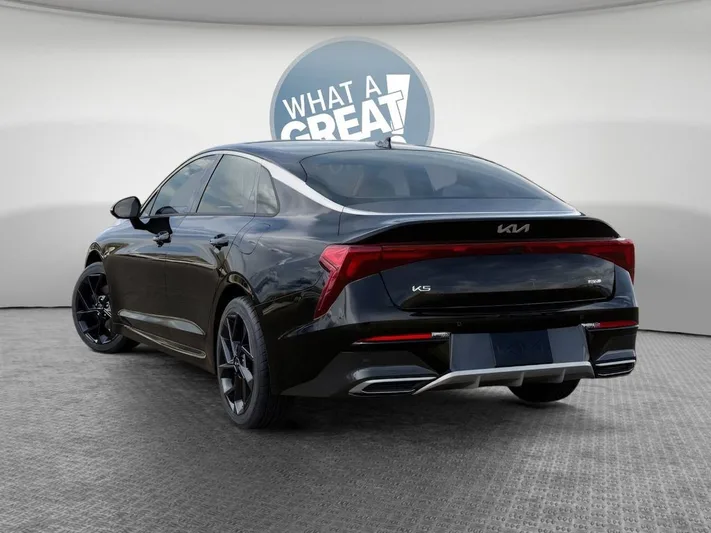 2026 Kia K5 - view 4