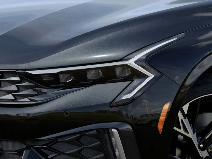 2026 Kia K5 - view 10