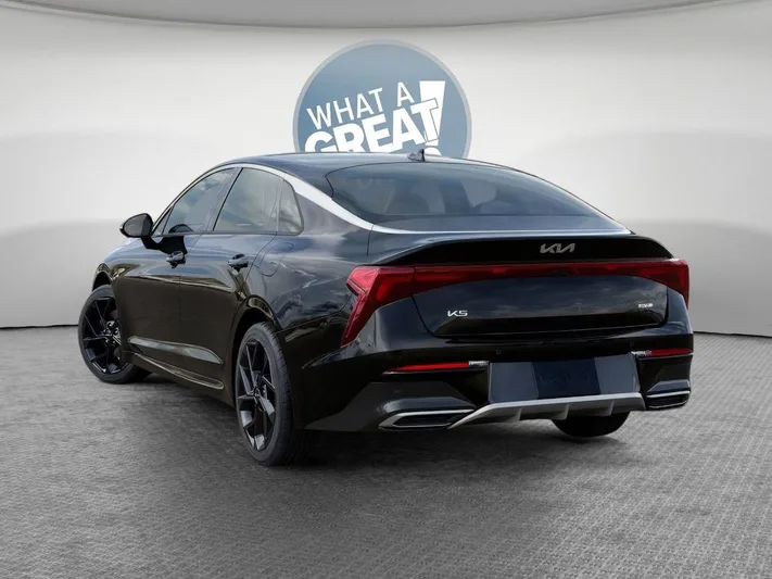 2026 Kia K5 - view 4