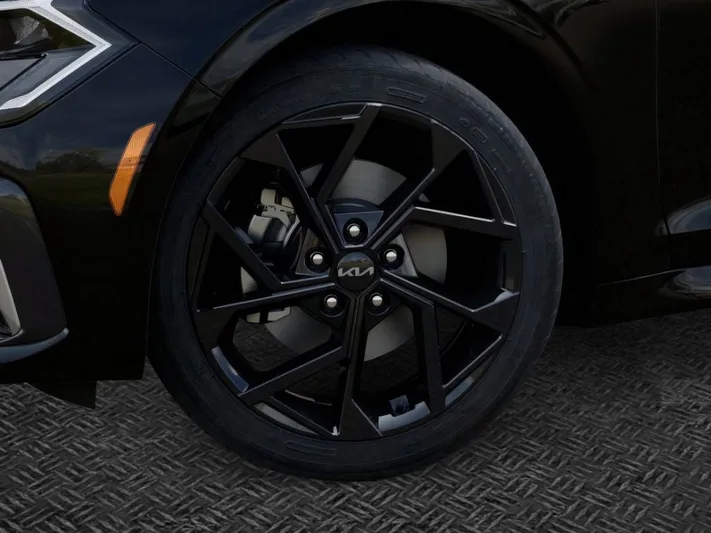 2026 Kia K5 - view 9