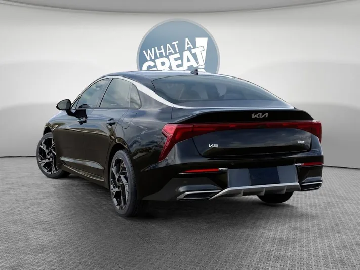 2026 Kia K5 - view 4
