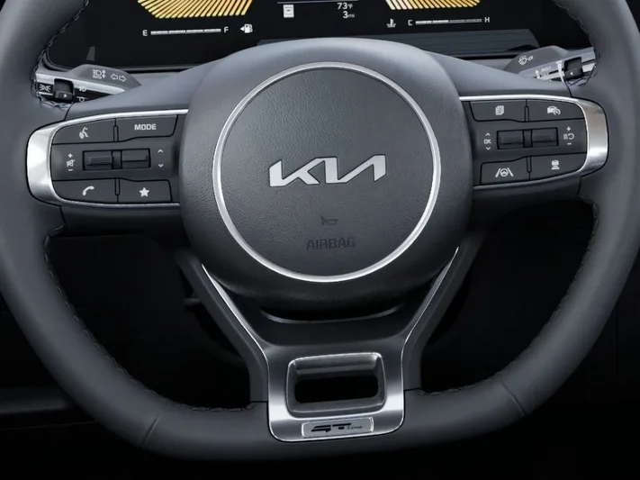 2026 Kia K5 - view 22