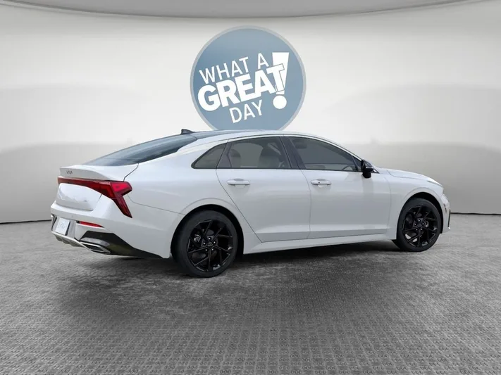 2026 Kia K5 - view 6
