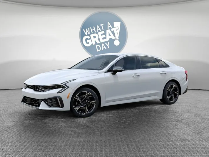 2026 Kia K5 - view 3