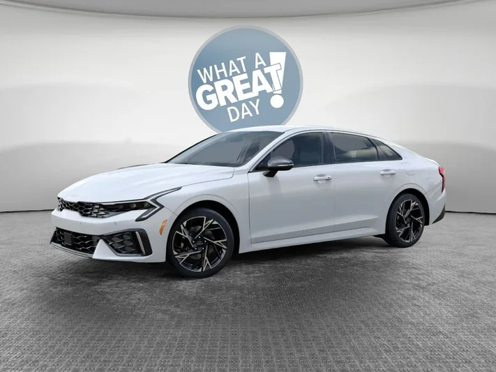 2026 Kia K5 - view 3