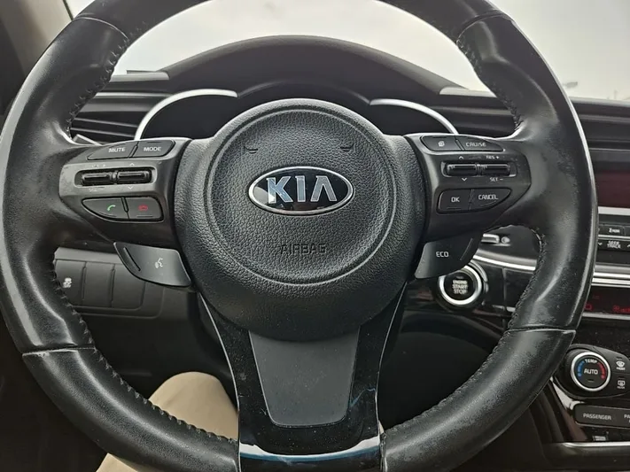 2015 Kia Optima - view 12