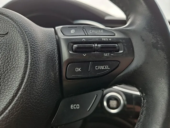 2015 Kia Optima - view 14