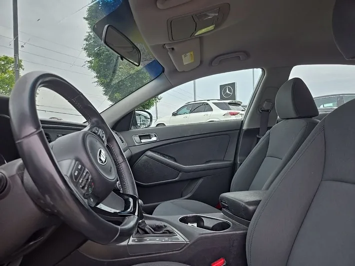 2015 Kia Optima - view 27