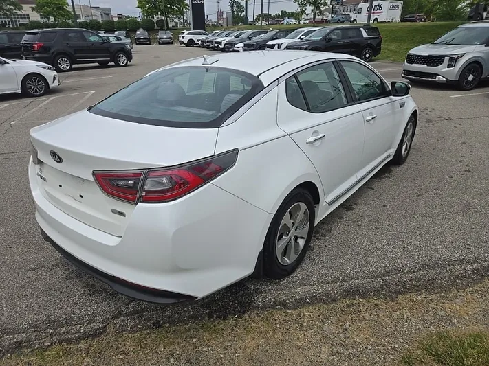 2015 Kia Optima - view 3