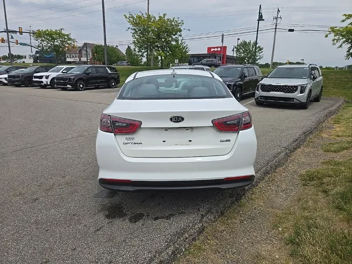 2015 Kia Optima - view 4