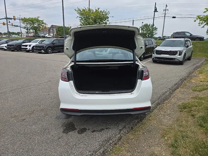 2015 Kia Optima - view 5