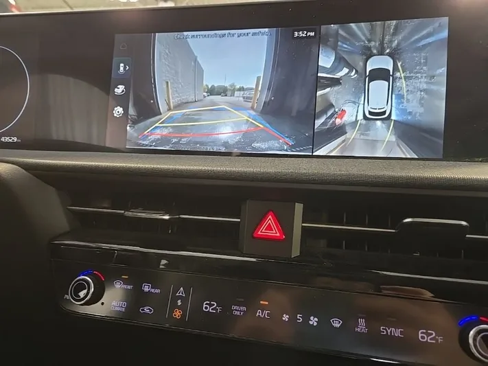 2022 Kia EV6 - view 19