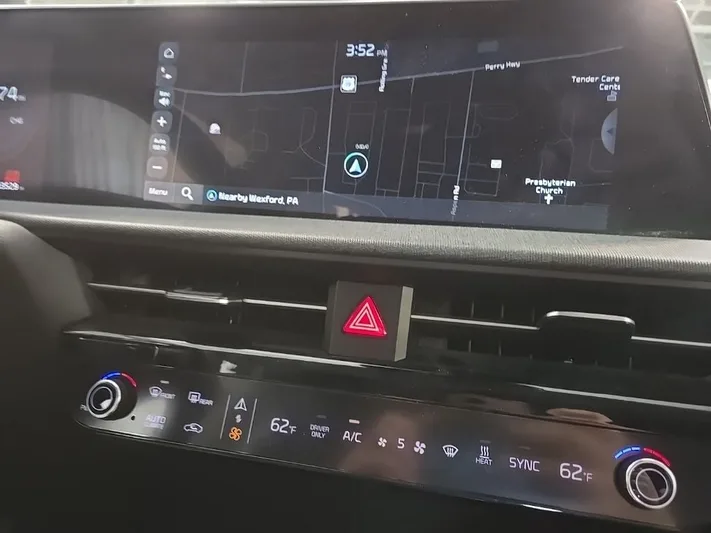2022 Kia EV6 - view 20