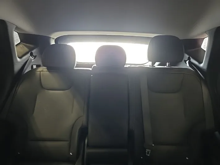 2022 Kia EV6 - view 26