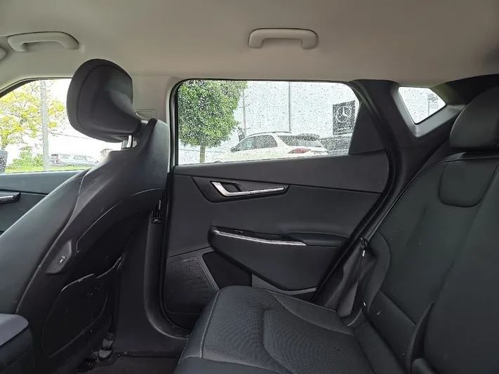 2022 Kia EV6 - view 33