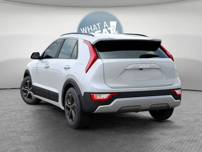 2026 Kia Niro - view 4
