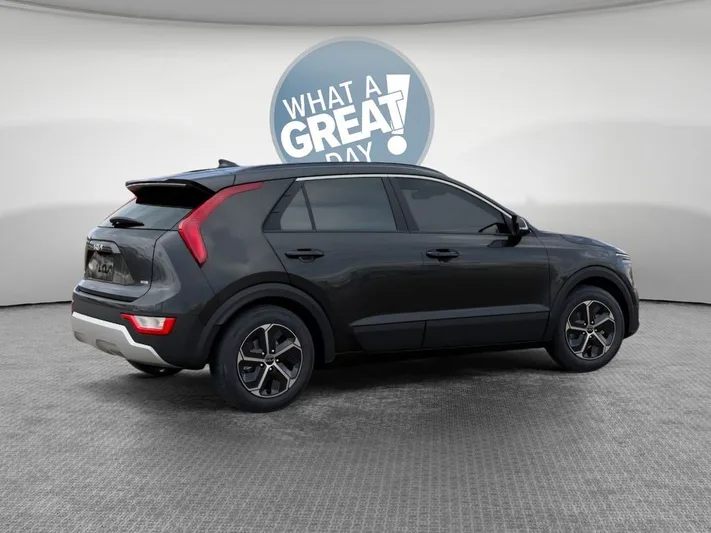 2026 Kia Niro - view 6