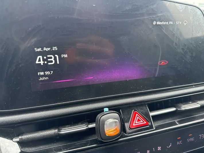2023 Kia Niro - view 7