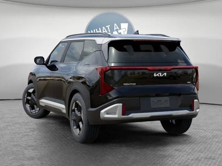 2027 Kia Seltos - view 4