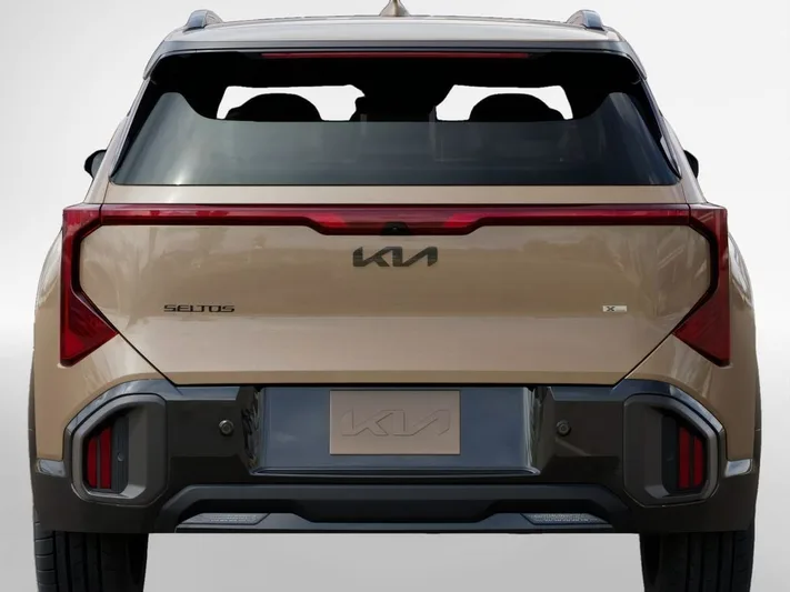 2027 Kia Seltos - view 13
