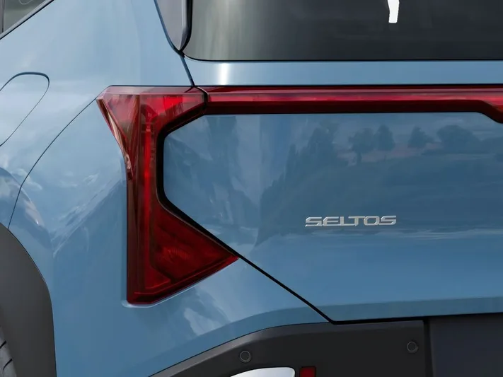 2027 Kia Seltos - view 11
