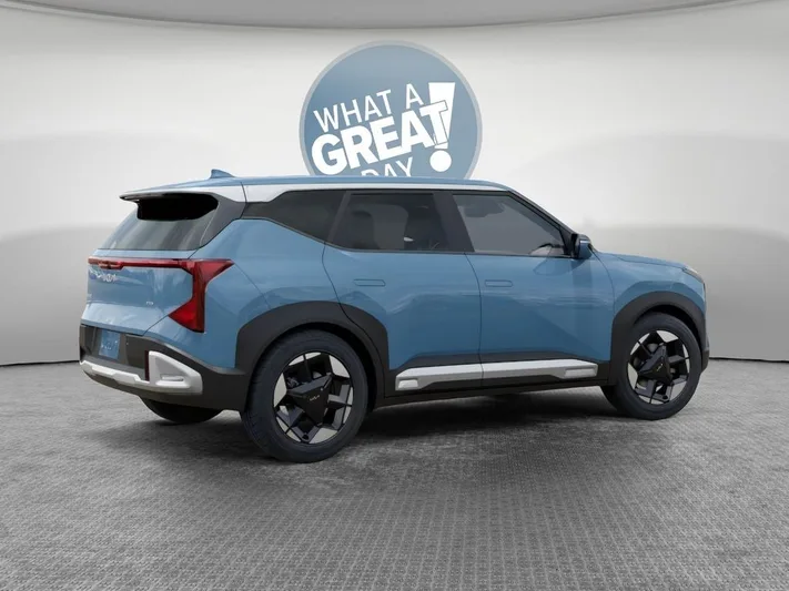 2027 Kia Seltos - view 6
